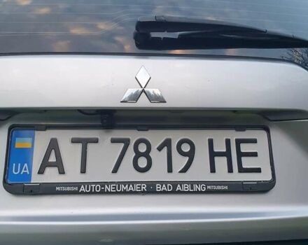 Міцубісі Аутлендер 2007 у Косове на Automoto.ua Сірий Міцубісі Аутлендер, об'ємом двигуна 2 л та пробігом 320 тис. км за 7500 $, фото 35 на Automoto.ua