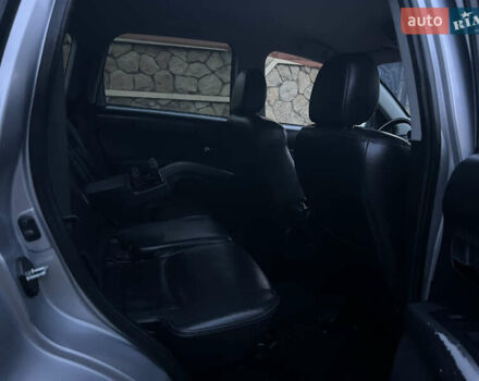 Серый Мицубиси Аутлендер, объемом двигателя 2.4 л и пробегом 236 тыс. км за 7600 $, фото 20 на Automoto.ua