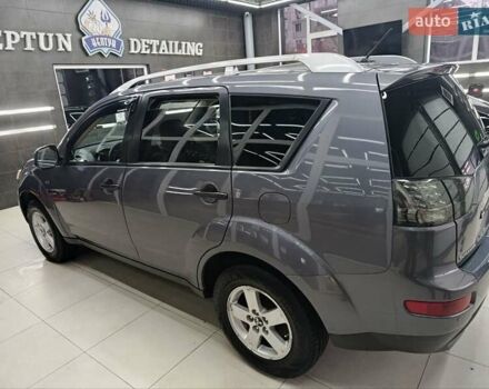 Сірий Міцубісі Аутлендер, об'ємом двигуна 2.36 л та пробігом 214 тис. км за 8500 $, фото 4 на Automoto.ua