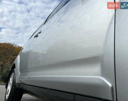 Серый Мицубиси Аутлендер, объемом двигателя 3 л и пробегом 277 тыс. км за 7999 $, фото 7 на Automoto.ua