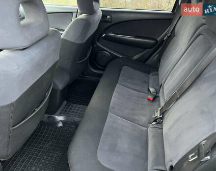 Серый Мицубиси Аутлендер, объемом двигателя 2 л и пробегом 196 тыс. км за 6450 $, фото 31 на Automoto.ua