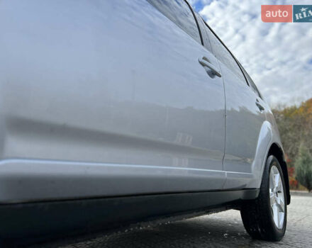 Серый Мицубиси Аутлендер, объемом двигателя 3 л и пробегом 277 тыс. км за 7999 $, фото 8 на Automoto.ua