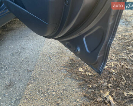 Серый Мицубиси Аутлендер, объемом двигателя 1.97 л и пробегом 257 тыс. км за 9000 $, фото 18 на Automoto.ua