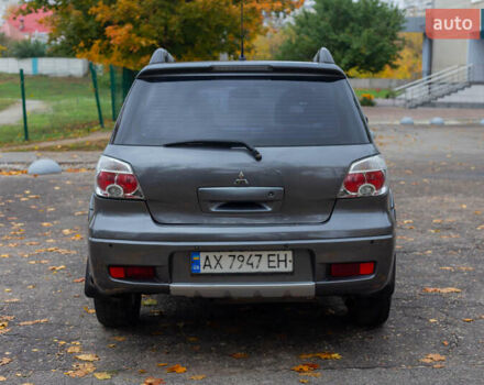 Міцубісі Аутлендер 2007 у Харкові на Automoto.ua Сірий Міцубісі Аутлендер, об'ємом двигуна 2.38 л та пробігом 283 тис. км за 6000 $, фото 2 на Automoto.ua