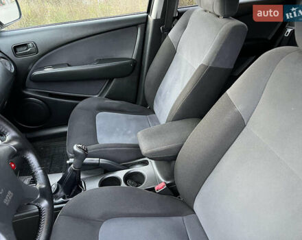 Серый Мицубиси Аутлендер, объемом двигателя 2 л и пробегом 196 тыс. км за 6450 $, фото 42 на Automoto.ua