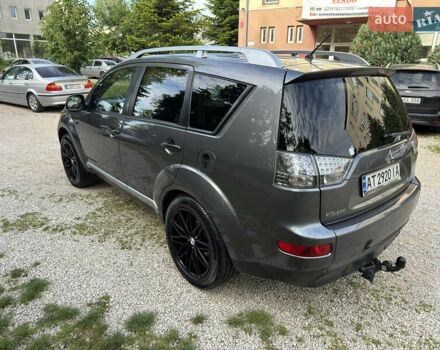 Серый Мицубиси Аутлендер, объемом двигателя 1.97 л и пробегом 260 тыс. км за 10900 $, фото 14 на Automoto.ua