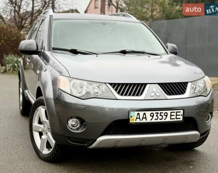 Сірий Міцубісі Аутлендер, об'ємом двигуна 3 л та пробігом 227 тис. км за 8900 $, фото 15 на Automoto.ua