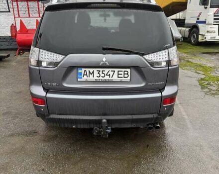 Серый Мицубиси Аутлендер, объемом двигателя 2 л и пробегом 260 тыс. км за 8400 $, фото 6 на Automoto.ua