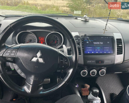 Сірий Міцубісі Аутлендер, об'ємом двигуна 3 л та пробігом 235 тис. км за 8500 $, фото 11 на Automoto.ua