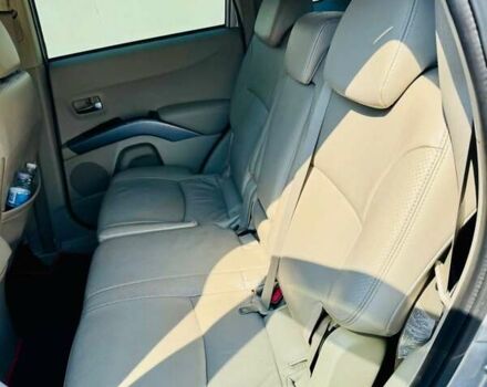 Серый Мицубиси Аутлендер, объемом двигателя 3 л и пробегом 188 тыс. км за 10000 $, фото 17 на Automoto.ua