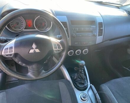 Сірий Міцубісі Аутлендер, об'ємом двигуна 2 л та пробігом 410 тис. км за 4600 $, фото 7 на Automoto.ua