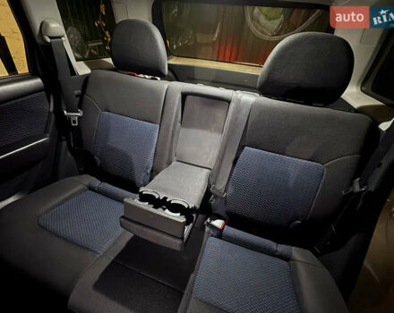 Серый Мицубиси Аутлендер, объемом двигателя 2.38 л и пробегом 238 тыс. км за 7450 $, фото 38 на Automoto.ua