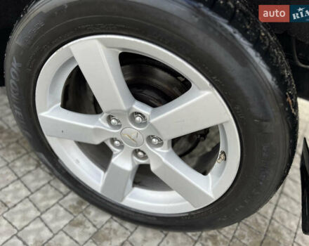 Серый Мицубиси Аутлендер, объемом двигателя 3 л и пробегом 277 тыс. км за 7999 $, фото 9 на Automoto.ua