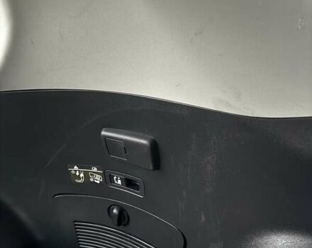 Серый Мицубиси Аутлендер, объемом двигателя 2 л и пробегом 260 тыс. км за 8400 $, фото 18 на Automoto.ua