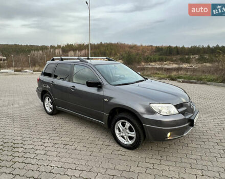 Сірий Міцубісі Аутлендер, об'ємом двигуна 2 л та пробігом 192 тис. км за 6400 $, фото 13 на Automoto.ua