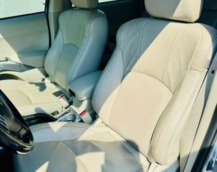 Серый Мицубиси Аутлендер, объемом двигателя 3 л и пробегом 188 тыс. км за 10000 $, фото 22 на Automoto.ua