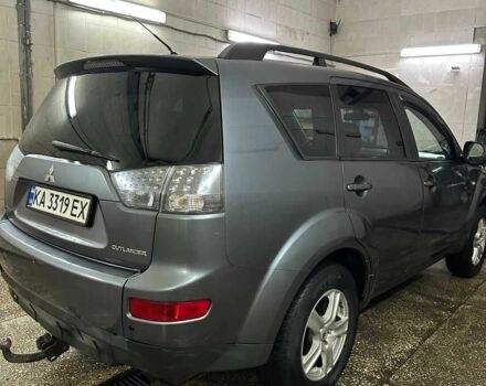 Серый Мицубиси Аутлендер, объемом двигателя 2.4 л и пробегом 190 тыс. км за 8000 $, фото 3 на Automoto.ua