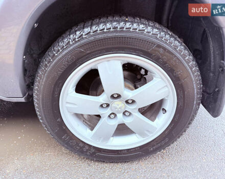 Серый Мицубиси Аутлендер, объемом двигателя 2.4 л и пробегом 240 тыс. км за 6900 $, фото 47 на Automoto.ua