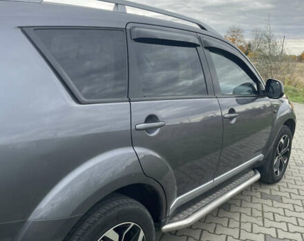 Сірий Міцубісі Аутлендер, об'ємом двигуна 3 л та пробігом 235 тис. км за 8500 $, фото 4 на Automoto.ua