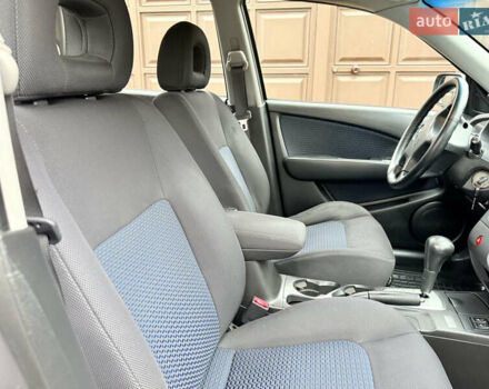 Серый Мицубиси Аутлендер, объемом двигателя 2.4 л и пробегом 240 тыс. км за 6900 $, фото 26 на Automoto.ua