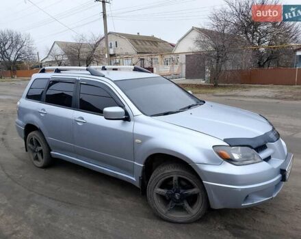 Сірий Міцубісі Аутлендер, об'ємом двигуна 2 л та пробігом 350 тис. км за 5350 $, фото 4 на Automoto.ua