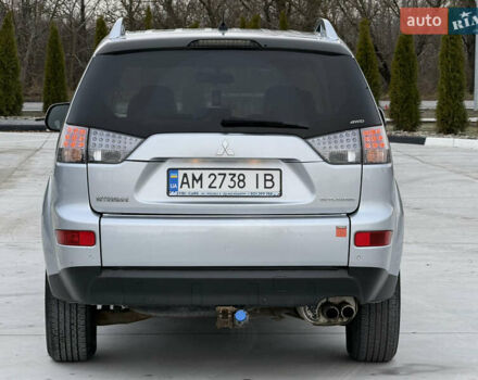 Серый Мицубиси Аутлендер, объемом двигателя 2 л и пробегом 299 тыс. км за 7750 $, фото 7 на Automoto.ua