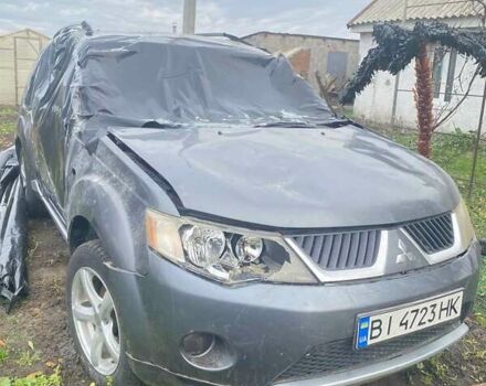 Серый Мицубиси Аутлендер, объемом двигателя 1.97 л и пробегом 250 тыс. км за 4000 $, фото 3 на Automoto.ua