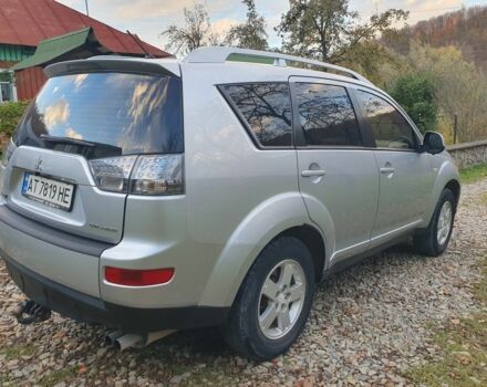 Серый Мицубиси Аутлендер, объемом двигателя 2 л и пробегом 320 тыс. км за 7500 $, фото 10 на Automoto.ua