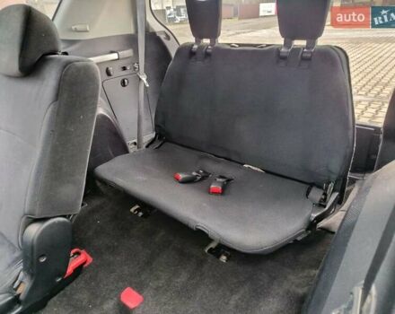 Серый Мицубиси Аутлендер, объемом двигателя 2 л и пробегом 332 тыс. км за 7650 $, фото 25 на Automoto.ua