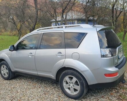 Серый Мицубиси Аутлендер, объемом двигателя 2 л и пробегом 320 тыс. км за 7500 $, фото 6 на Automoto.ua