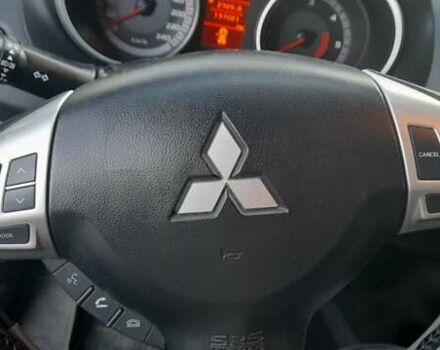Сірий Міцубісі Аутлендер, об'ємом двигуна 1.97 л та пробігом 197 тис. км за 8999 $, фото 5 на Automoto.ua