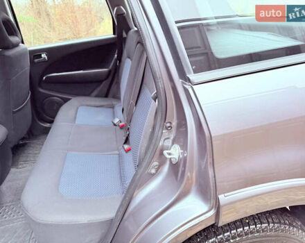 Серый Мицубиси Аутлендер, объемом двигателя 2.4 л и пробегом 240 тыс. км за 6900 $, фото 48 на Automoto.ua