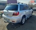 Сірий Міцубісі Аутлендер, об'ємом двигуна 2 л та пробігом 240 тис. км за 6550 $, фото 3 на Automoto.ua