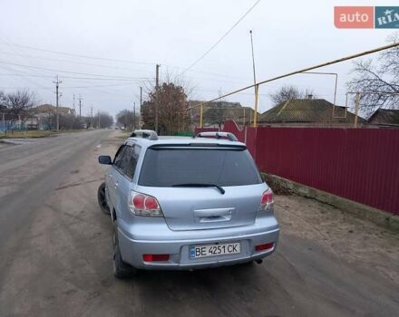 Сірий Міцубісі Аутлендер, об'ємом двигуна 2 л та пробігом 350 тис. км за 5350 $, фото 5 на Automoto.ua