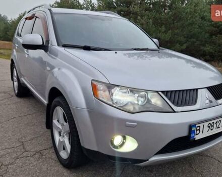 Серый Мицубиси Аутлендер, объемом двигателя 3 л и пробегом 197 тыс. км за 9500 $, фото 12 на Automoto.ua