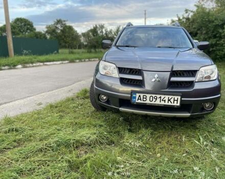 Сірий Міцубісі Аутлендер, об'ємом двигуна 2 л та пробігом 142 тис. км за 8600 $, фото 4 на Automoto.ua