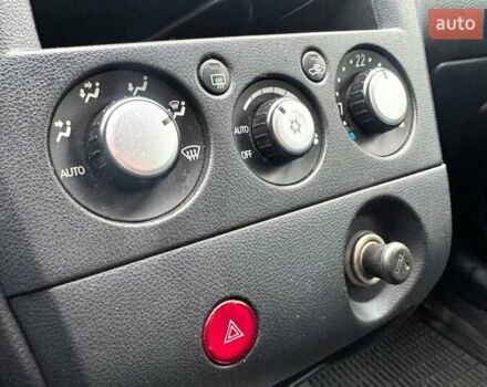 Серый Мицубиси Аутлендер, объемом двигателя 2.38 л и пробегом 245 тыс. км за 5590 $, фото 20 на Automoto.ua