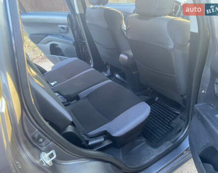 Серый Мицубиси Аутлендер, объемом двигателя 1.97 л и пробегом 257 тыс. км за 9000 $, фото 14 на Automoto.ua