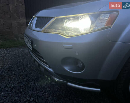 Серый Мицубиси Аутлендер, объемом двигателя 2.4 л и пробегом 236 тыс. км за 7600 $, фото 55 на Automoto.ua