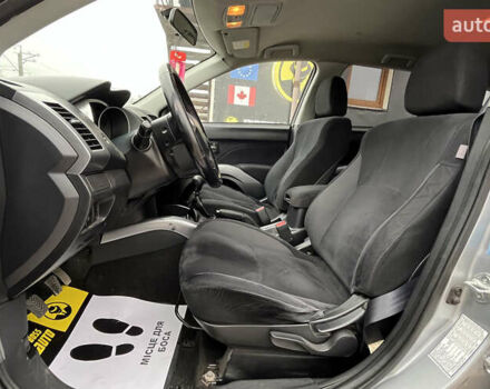 Серый Мицубиси Аутлендер, объемом двигателя 1.97 л и пробегом 310 тыс. км за 7600 $, фото 14 на Automoto.ua