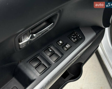 Серый Мицубиси Аутлендер, объемом двигателя 2 л и пробегом 299 тыс. км за 7750 $, фото 15 на Automoto.ua