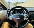 Серый Мицубиси Аутлендер, объемом двигателя 3 л и пробегом 188 тыс. км за 10000 $, фото 24 на Automoto.ua