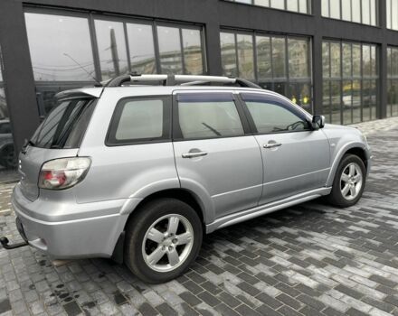 Серый Мицубиси Аутлендер, объемом двигателя 0 л и пробегом 280 тыс. км за 5800 $, фото 7 на Automoto.ua