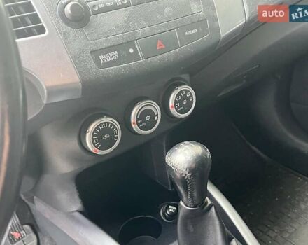 Серый Мицубиси Аутлендер, объемом двигателя 2.4 л и пробегом 130 тыс. км за 7940 $, фото 29 на Automoto.ua