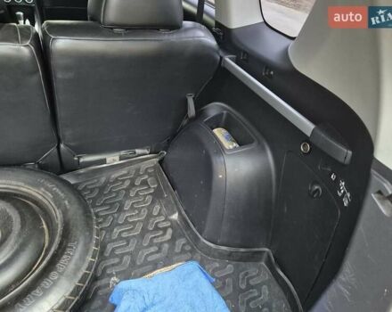 Сірий Міцубісі Аутлендер, об'ємом двигуна 3 л та пробігом 299 тис. км за 9000 $, фото 25 на Automoto.ua