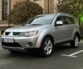 Серый Мицубиси Аутлендер, объемом двигателя 3 л и пробегом 129 тыс. км за 10500 $, фото 6 на Automoto.ua