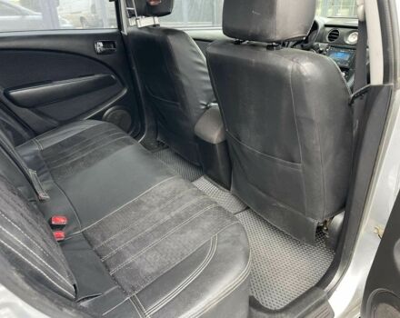 Серый Мицубиси Аутлендер, объемом двигателя 0 л и пробегом 280 тыс. км за 5800 $, фото 13 на Automoto.ua