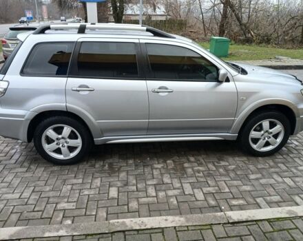 Серый Мицубиси Аутлендер, объемом двигателя 2.4 л и пробегом 300 тыс. км за 5900 $, фото 8 на Automoto.ua