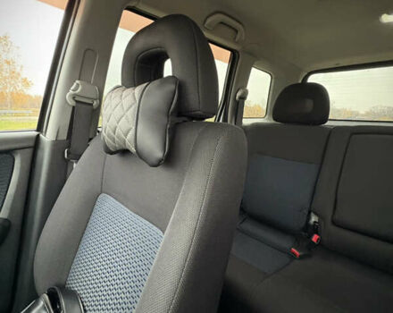 Серый Мицубиси Аутлендер, объемом двигателя 2.38 л и пробегом 238 тыс. км за 7450 $, фото 32 на Automoto.ua