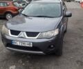 Серый Мицубиси Аутлендер, объемом двигателя 1.97 л и пробегом 240 тыс. км за 8200 $, фото 1 на Automoto.ua